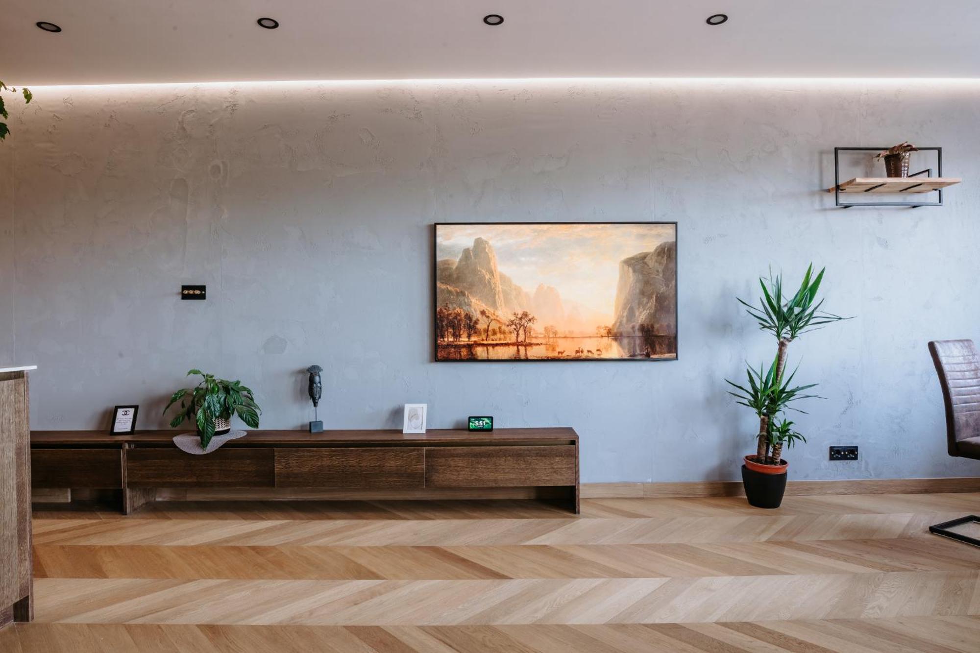 Minimalist Design Penthouse - Kosice Old Town Apartment Luaran gambar